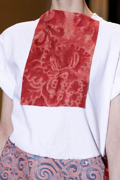 Look 4